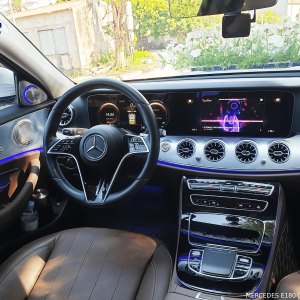 Alternative view of Cho Thuê Xe Cưới Mercedes E Sang Trọng